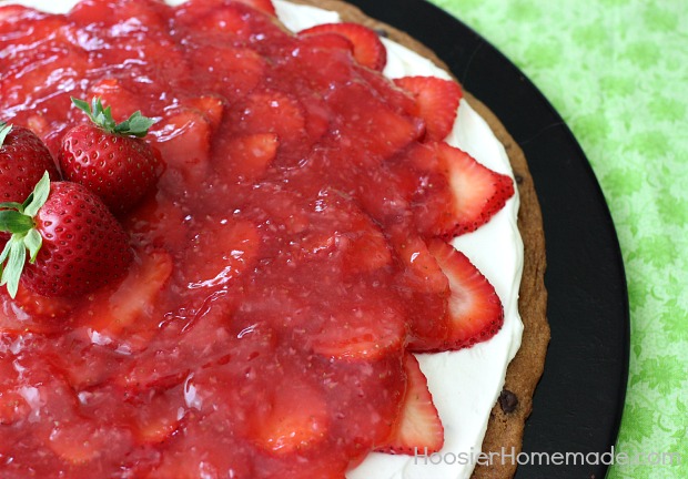 Chocolate Chip Strawberry Pizza