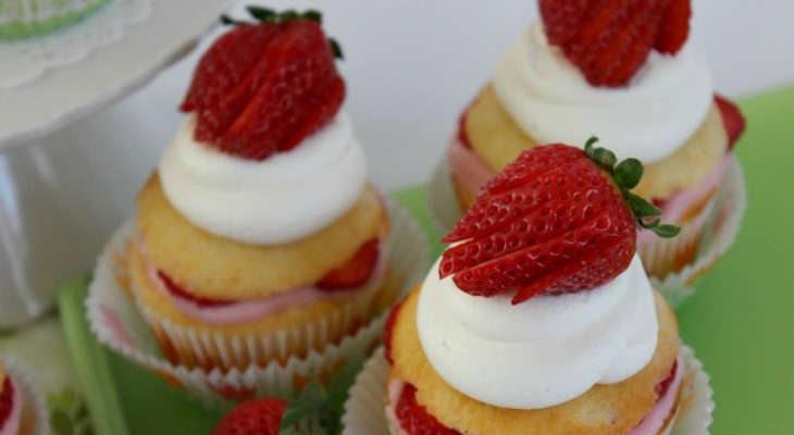Strawberry Shortcake Cupcakes: Spring Inspiration