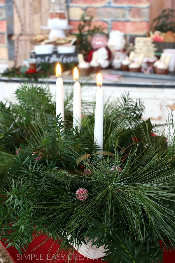 DIY Christmas Table Centerpiece