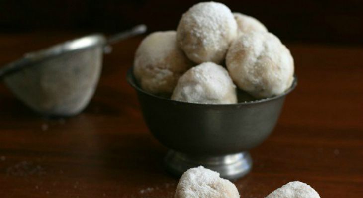 Walnut Cardamom Snowballs: Holiday Inspiration