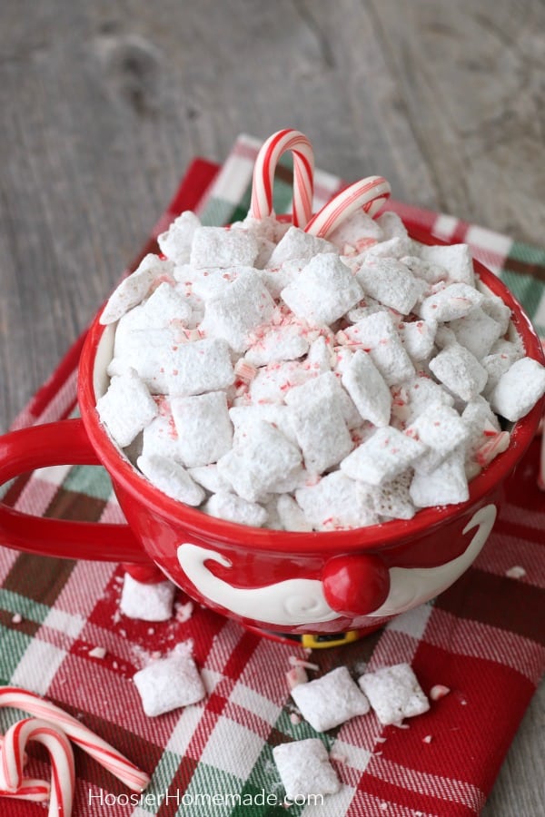 Peppermint Chex Mix