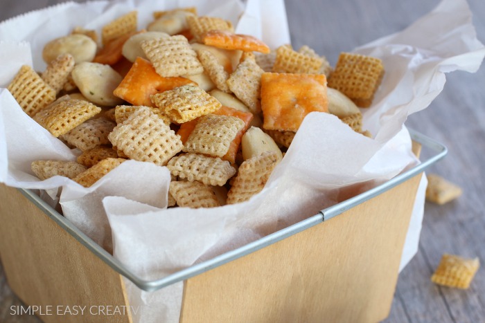 Zesty 3 Cheese Snack Mix