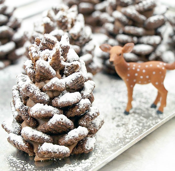 Chocolate Pinecone Treats: Homemade Holiday Inspiration