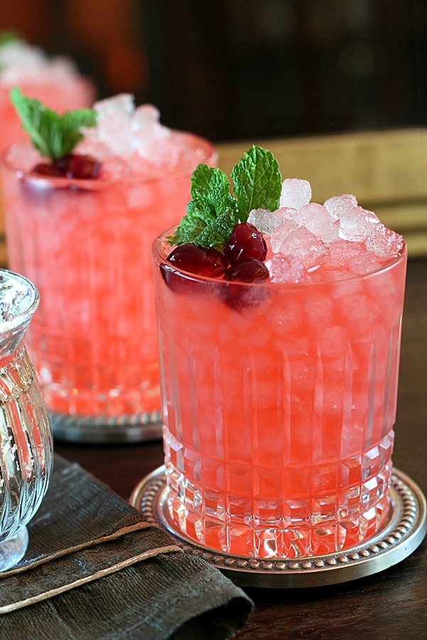 Cranberry Gin Fizz